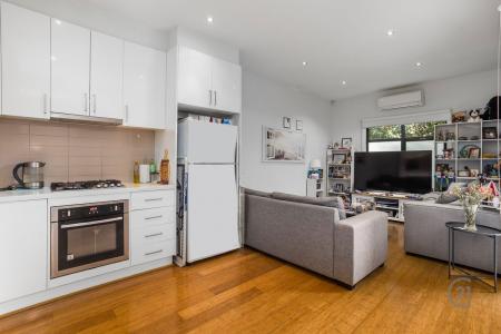 4/1003 Plenty Road, Kingsbury, VIC 3083, Austrália