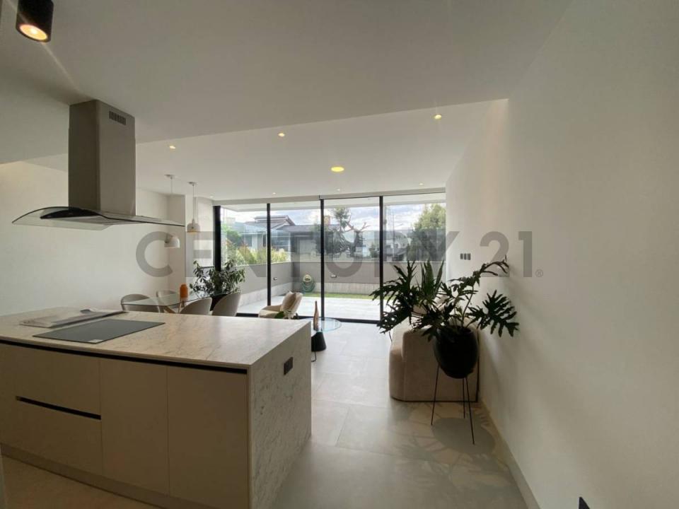 La Primavera s-n, Quito, Pichincha 00001, Equador