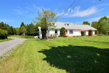886  Rg Notre-Dame-des-Champs, Pohénégamook, Québec G0L 1J1, Canada