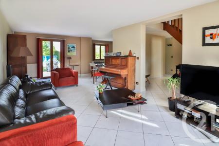 Cerny, Île-de-France 91590, 法國