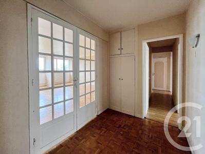 Puteaux, Île-de-France 92800, 法国