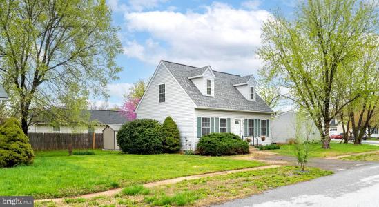 115 Ranson Estates Circle, Ranson, Virgínia Ocidental 25438, Estados Unidos