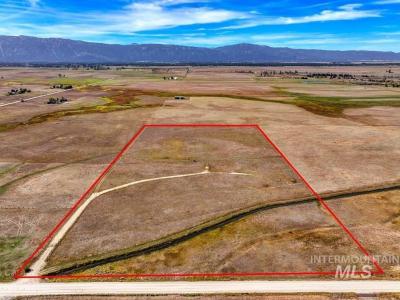 13229 Finlandia, Donnelly, Idaho 83615, Estados Unidos
