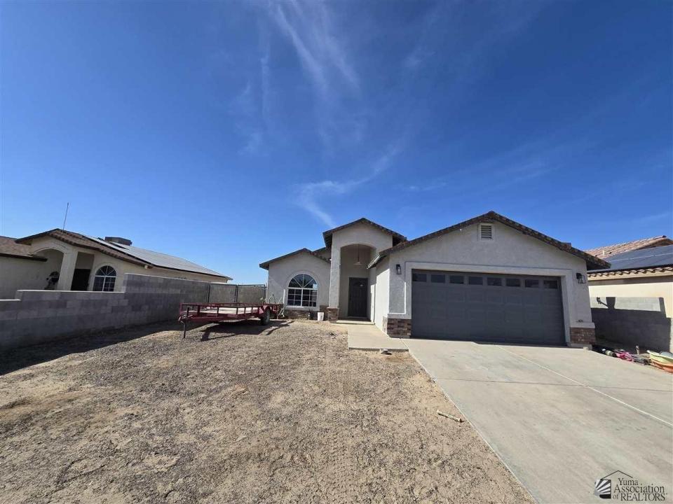 1445 E SAN FRANCISCO ST, San Luis, Arizona 85349, Estados Unidos