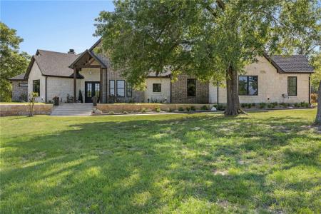 10121 St John Drive, Iola, Texas 77861, USA
