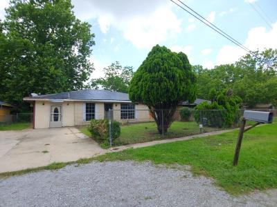 802 MYRTIS STREET, New Iberia, Louisiana 70560