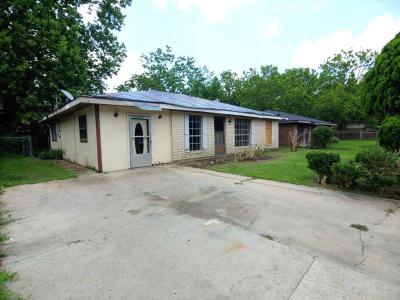 802 MYRTIS STREET, New Iberia, Louisiana 70560