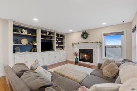 4037 Valley West Drive, Rapid City, SD 57702, USA