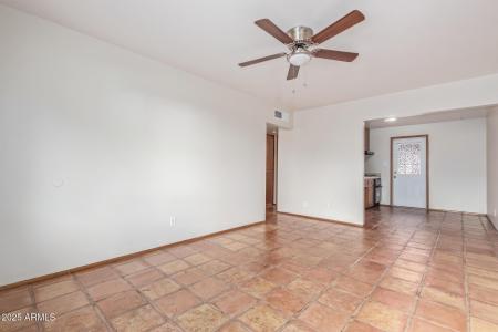 7153 N 57TH Drive 3, Glendale, 亚利桑纳州 85301, 美国