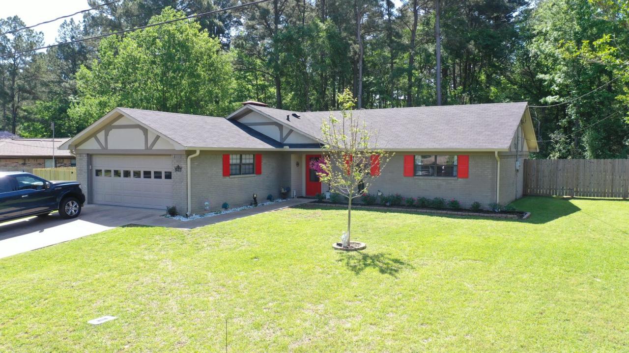 903 N Cypress Street, Carthage, Texas 75633