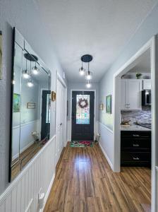 903 N Cypress Street, Carthage, Texas 75633