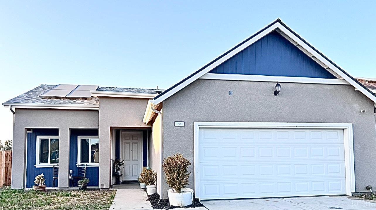 13600 Crocus Way, Armona, California 93202