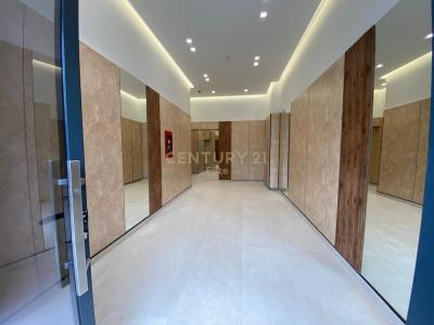 Kopshti Botanik Zoologjik, Tirana, Albania