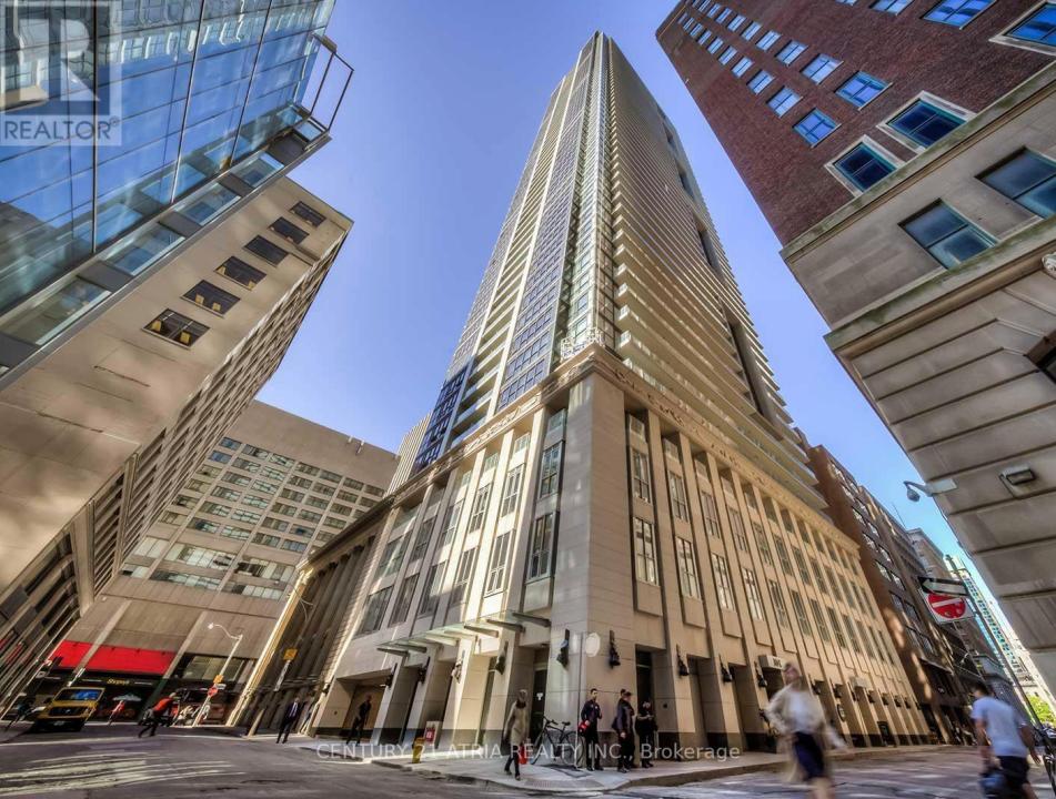 70 TEMPERANCE STREET, Toronto (bay Street Corridor), Ontario M5H 0B1, CANADÁ