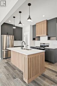 3040 DUMONT WAY, Regina, Saskatchewan S4V 3Z3, Canada
