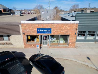 210 Main Street South, Kenora, 安大略省 P9N 1T2, 加拿大