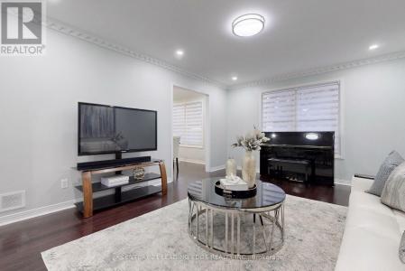 16 MILNE LANE, Markham (bullock), Ontario L3P 1C7, Canada