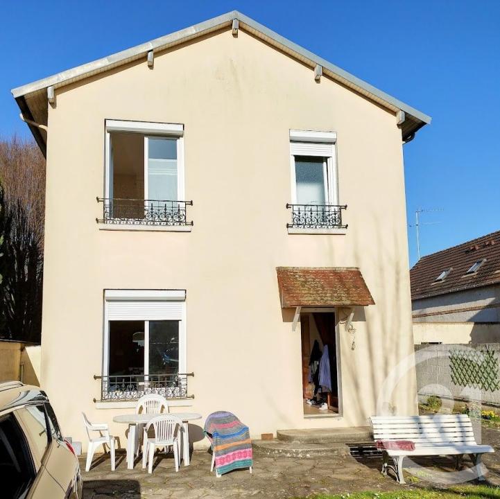 Chambly, Picardie 60230, France