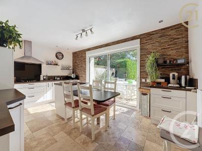 Pringy, Île-de-France 77310, Франция