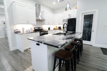 25 CR 3215, Pittsburg, Texas 75686, USA