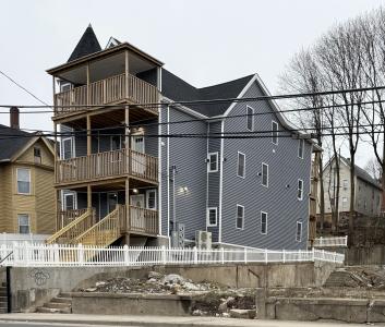 975 North Main, Waterbury, Connecticut 06704, États-Unis