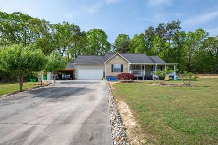 138 Valley View Heights SE, Calhoun, Georgia 30701, USA