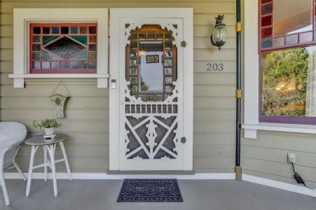 203 Prospect Street, Nevada City, California 95959