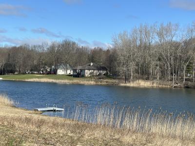 9620 Sunset Dr., Canadian Lakes, Michigan 49346, USA