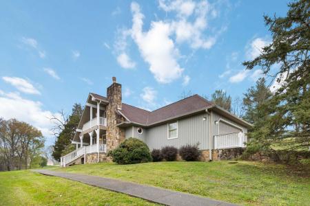 407 Circle Lake Dr, Bronston, Кентуки 42518, Соединенные Штаты