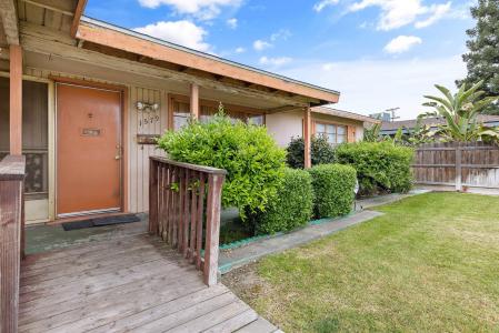 1579 E Sierra Avenue, Tulare, カリフォルニア 93274, アメリカ合衆国