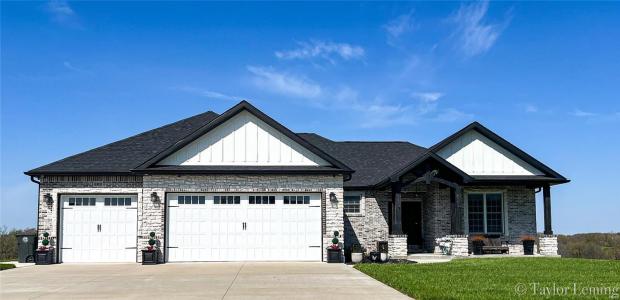 303 Orange Bowl Drive, Cape Girardeau, Missouri 63701, USA