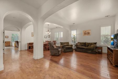 3020 W Ceres Avenue, Visalia, Califórnia 93291, Estados Unidos