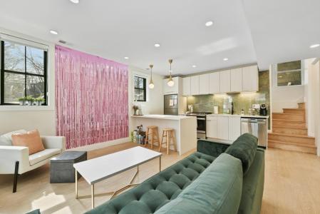 2 Lamson Court , #1, Boston, Massachusetts 02128, Estados Unidos