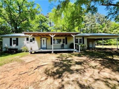 930 BELLEVUE Street, Jena, Louisiana 71342