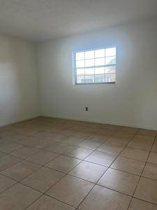 952 SE Walters Terrace, Port St Lucie, פלורידה 34983, ארצות הברית של אמריקה 