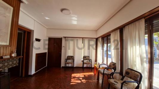 Paz 870, Tandil, Buenos Aires (fuera De GBA) 7000, Argentina