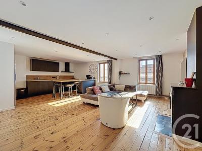 Mozac, Auvérnia 63200, França