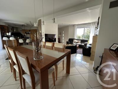 Mandres Les Roses, Île-de-France 94520, France