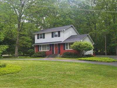 7425 West Dogwood Lane, Cresco, Pennsylvania 18326, USA