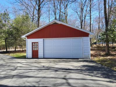 7425 West Dogwood Lane, Cresco, Pennsylvania 18326