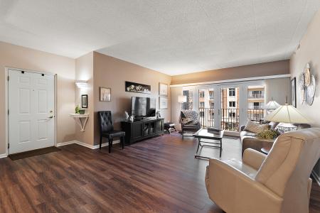 7841 W 157th Street , 208, Orland Park, イリノイ 60462, アメリカ合衆国