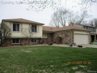 14879 Riverside St, Livonia, Michigan 48154, USA