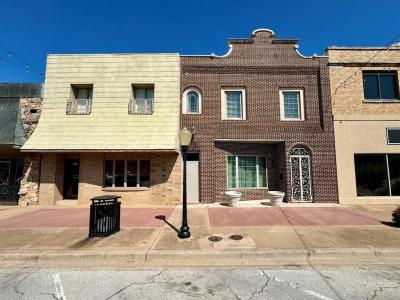 506 W Chickasha Avenue, Chickasha, Oklahoma 73018