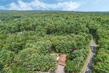 2 Hollowaty Kosak Road, Glen Spey, NY 12737, USA