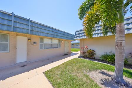 1802 Bedford Ter # 187, Sun City Center, Florida 33573