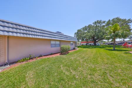 1802 Bedford Ter # 187, Sun City Center, Florida 33573