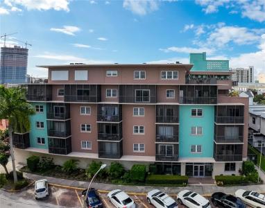 750 Burlington Avenue N , 5D, St Petersburg, Florida 33701, USA