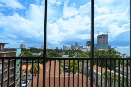 750 Burlington Avenue N , 5D, St Petersburg, Florida 33701, Estados Unidos