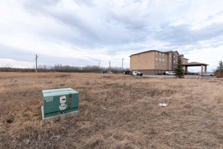 8210 45 STREET, Lloydminster, 阿尔伯塔 T9V 3R8, 加拿大