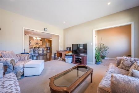 6679 OXBOW CRESCENT, Oliver, Colombie-Britannique V0H 1T4, Canada